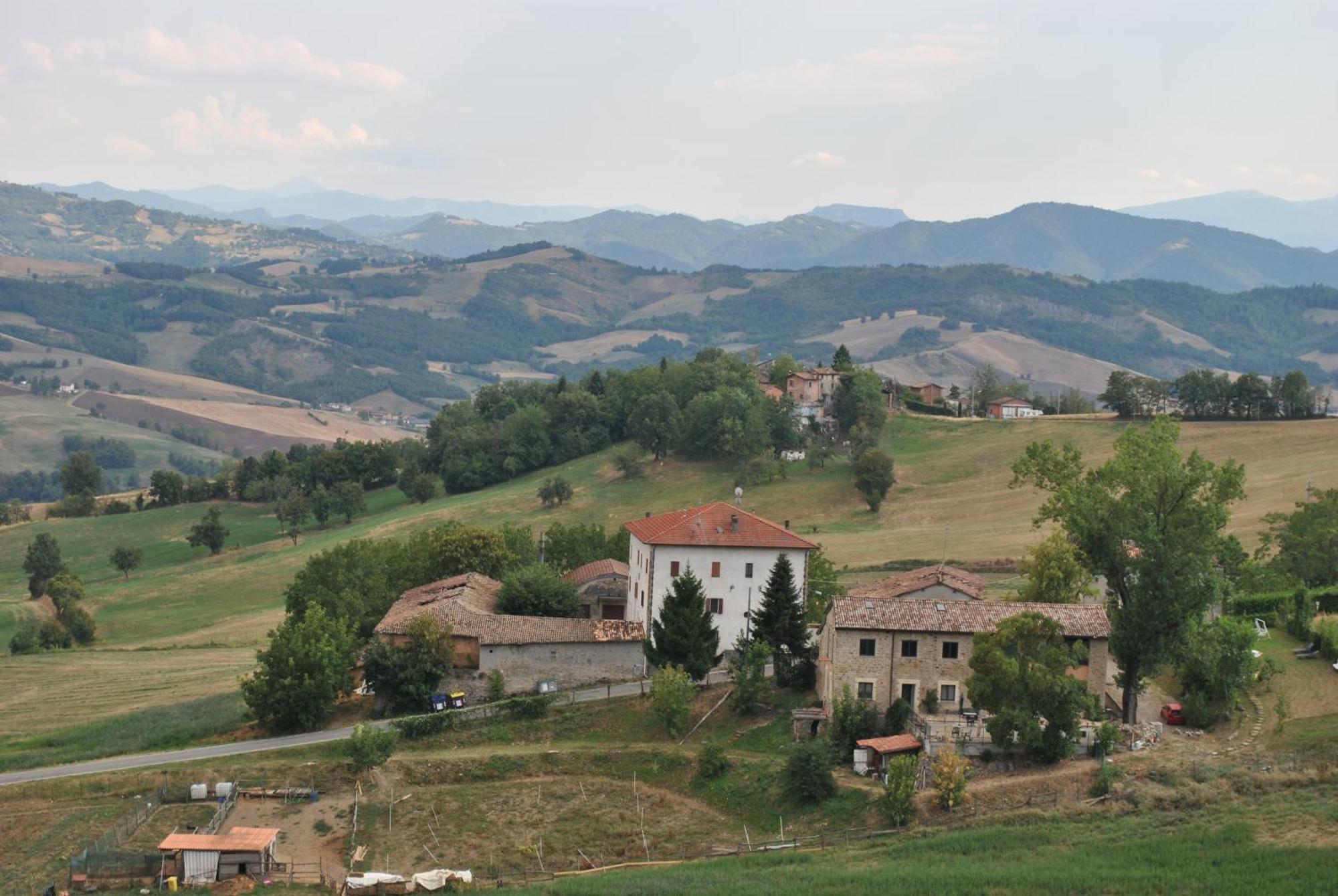 Agriturismo Petrarosa Neviano degli Arduini Bagian luar foto