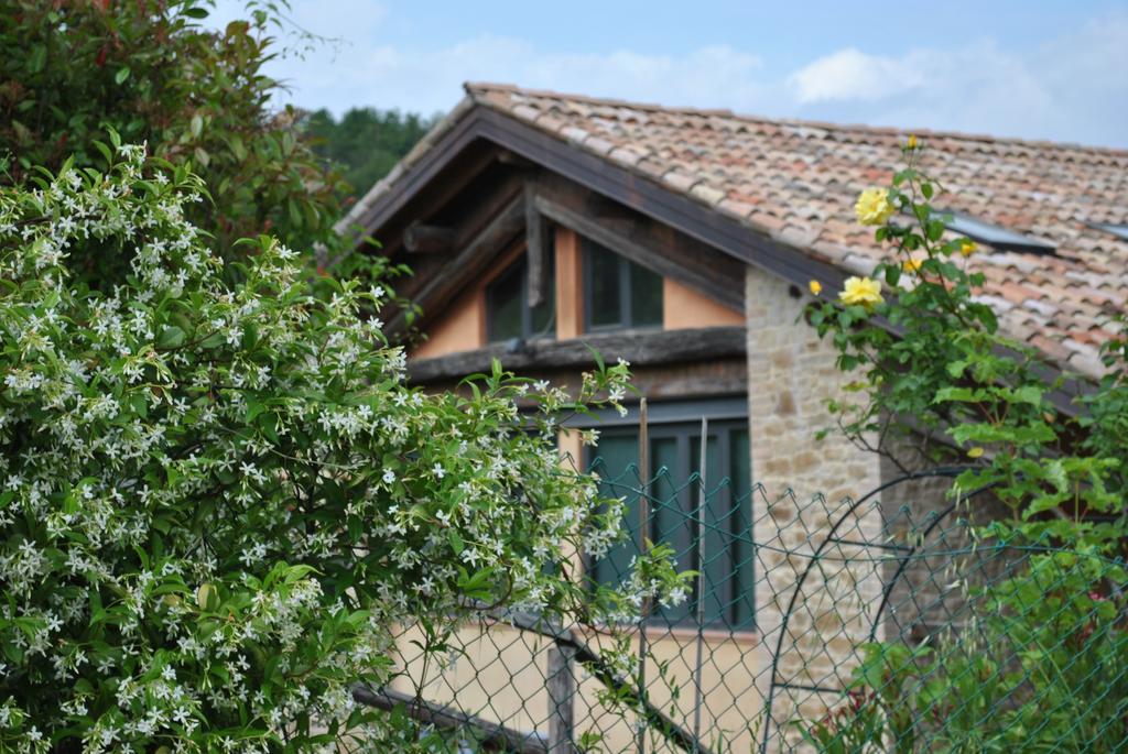 Agriturismo Petrarosa Neviano degli Arduini Bagian luar foto